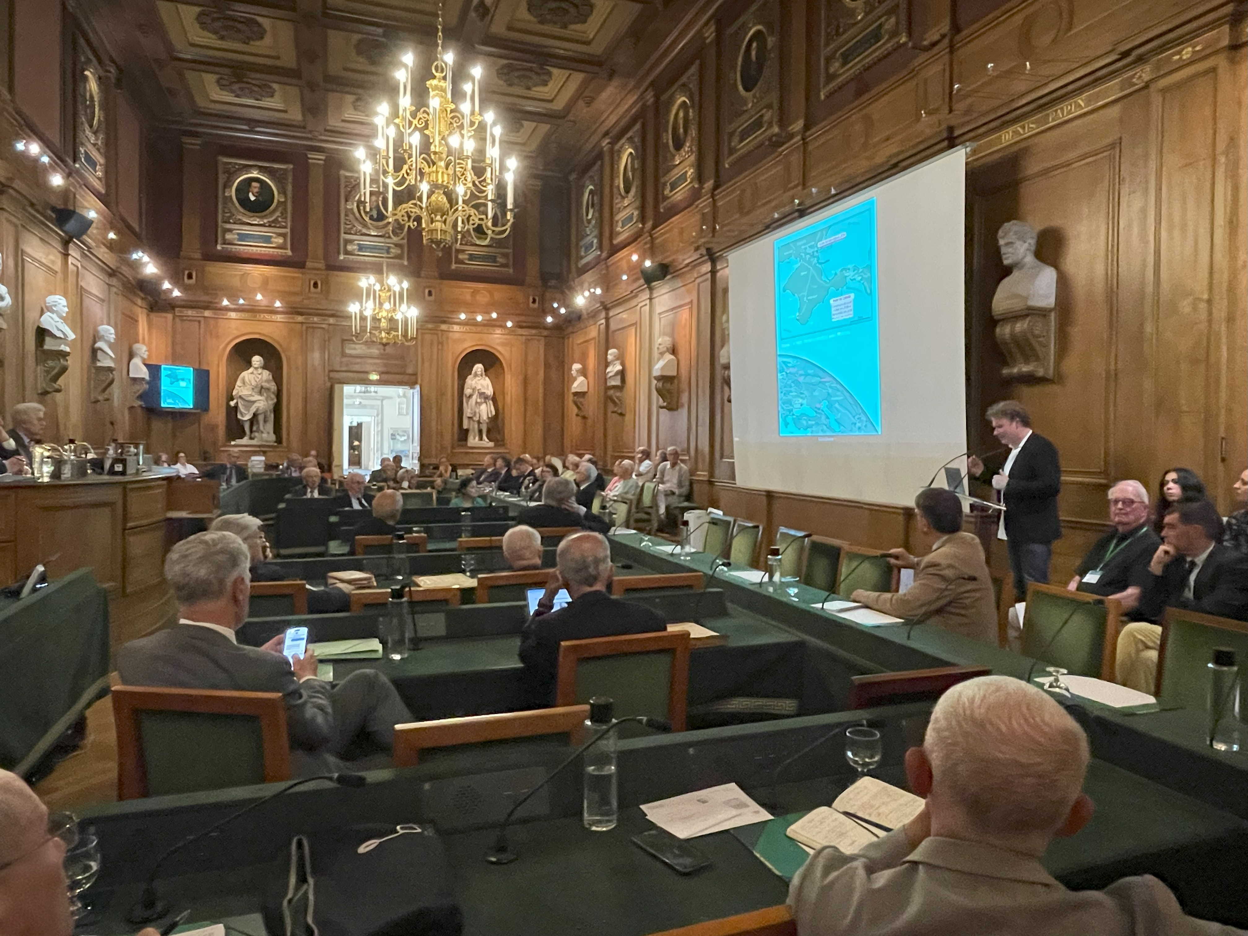 Communication d&rsquo;Antoine PECQUEUR « Géopolitique du train »